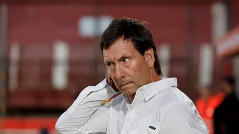 El DT de Coquimbo realizó dos cambios a los 39 minutos del primer tiempo.