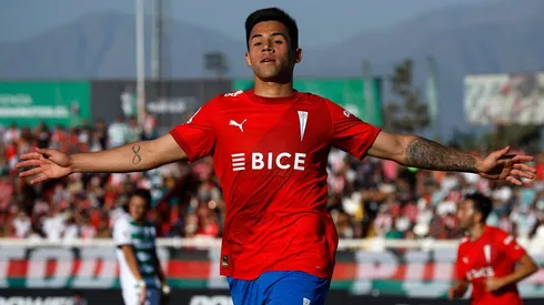 Alexander Aravena abrió el marcado para la U. Católica