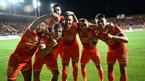 Cobreloa celebró su primer triunfo en el regreso a Primera División.