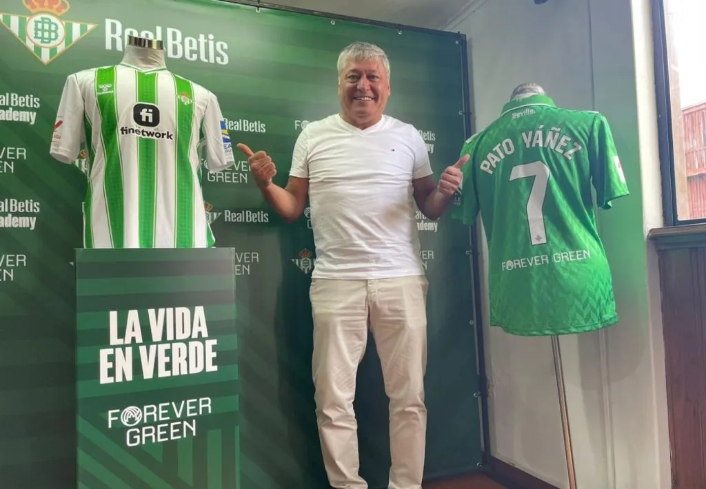 Pato Yáñez atendió a Bolavip en una actividad del Real Betis en Santiago.