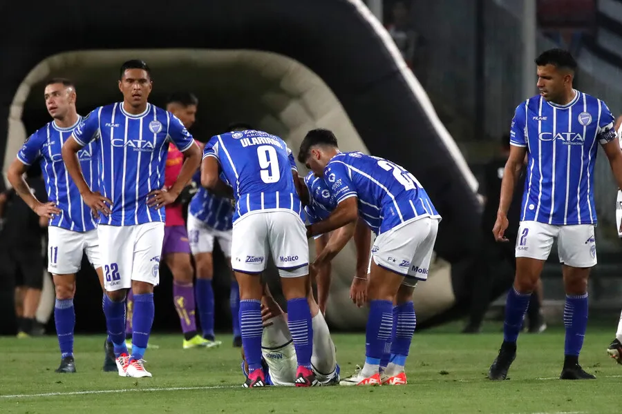 Godoy Cruz no pudo ante Colo Colo | Foto: Photosport