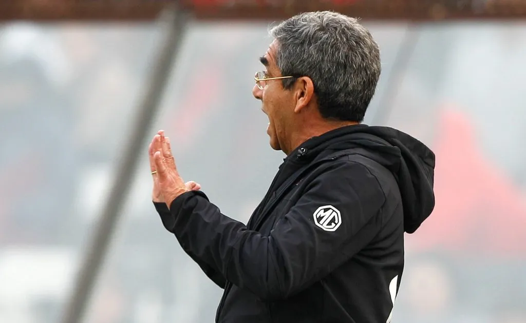 El ExDT de Colo Colo cree que Leonardo Gil debiera seguir en el equipo (Foto: Photosport)