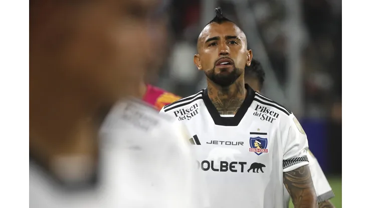 Arturo Vidal volvió a encender las alarmas en Colo Colo. (Foto: Jonnathan Oyarzún/Photosport)