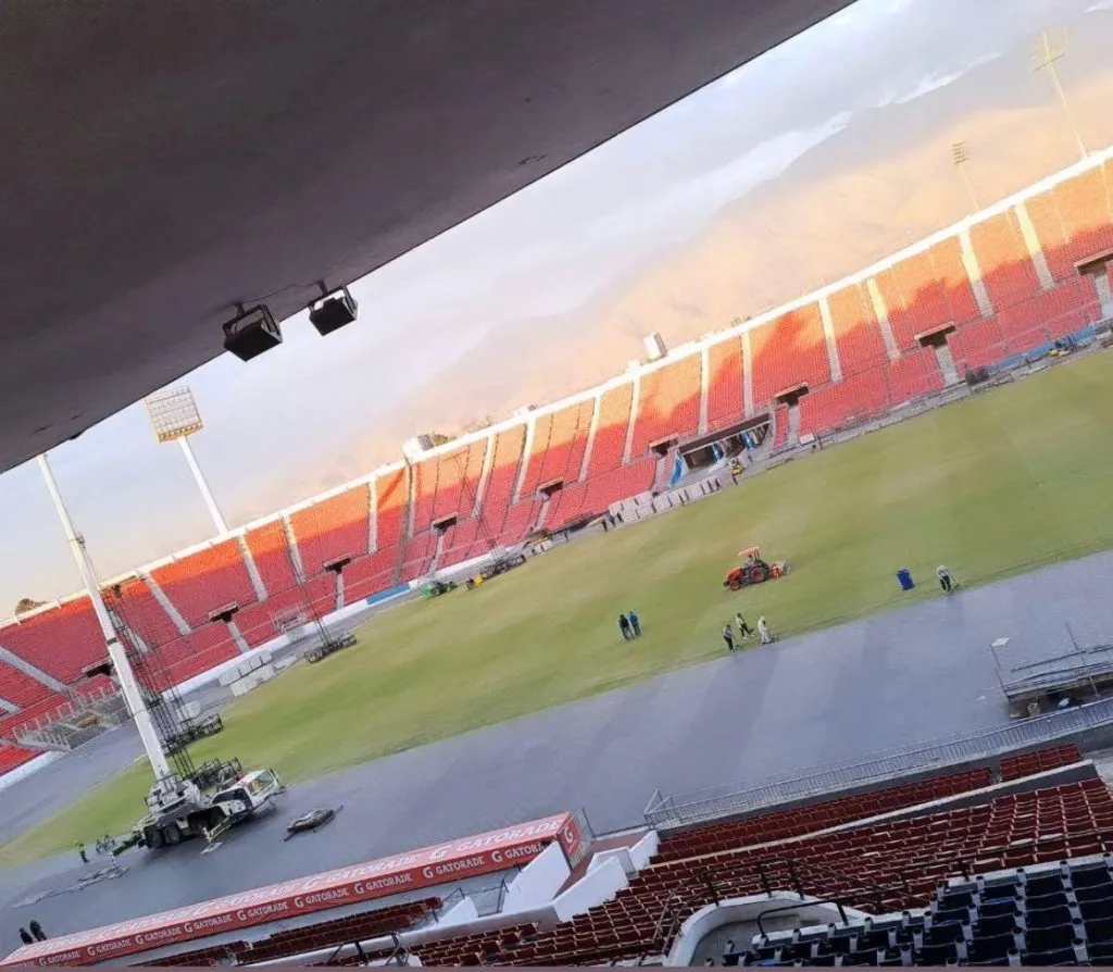 Así está la cancha del Estadio Nacional (Archivo)