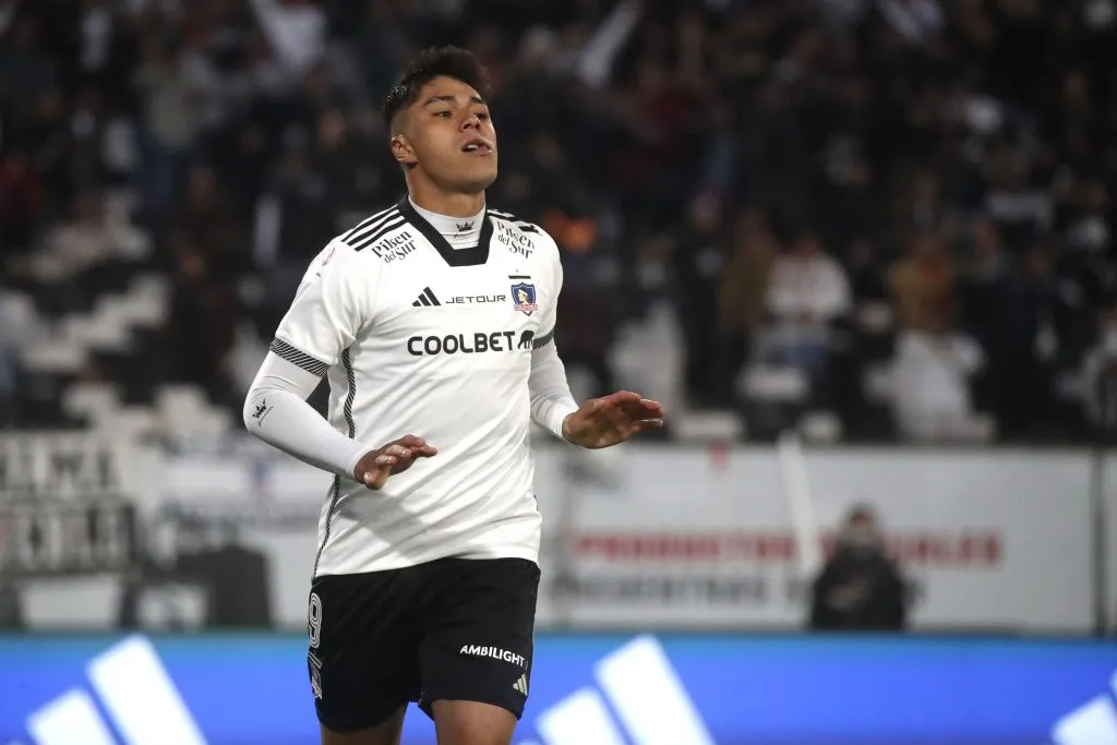 Damián Pizarro frenó su sequía goleadora de cinco meses con un doblete ante La Calera. (Foto: Jonnathan Oyarzún/Photosport)