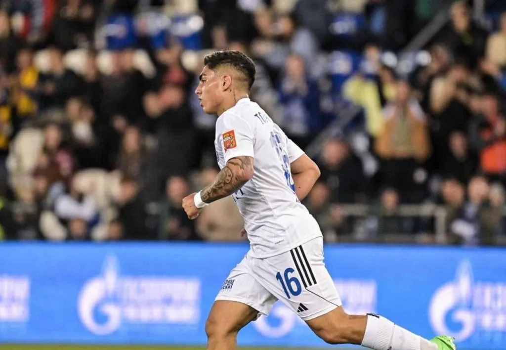 Jordhy Thompson se quedará en el FC Orenburg. (Foto: Instagram)