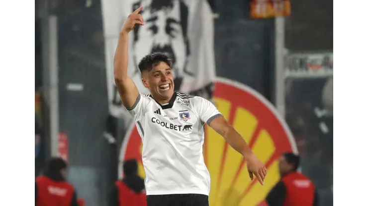 Damián Pizarro anotó un doblete en el Colo Colo vs Unión La Calera. (Foto: Photosport)