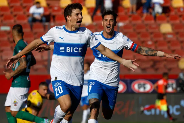 Tapia es el hombre gol de la Universidad Católica  | Foto: Photosport