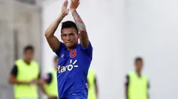 Charles Aránguiz puede acercarse sorpresivamente a Universidad de Chile.