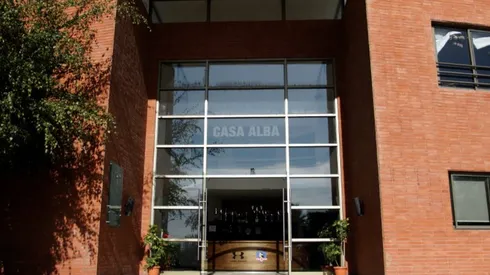 Denuncian robo en la Casa Alba. (Foto: Colo Colo)