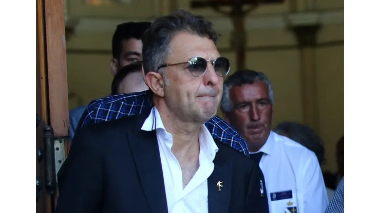 Aníbal Mosa a un paso de volver a la presidencia de Blanco y Negro. (Foto: Photosport)