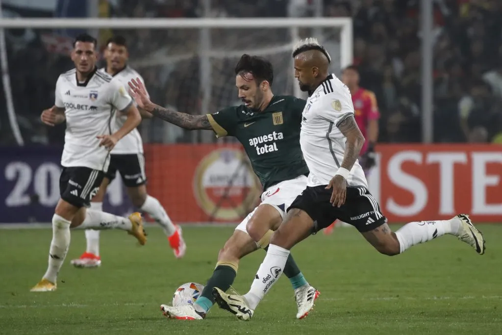 Arturo Vidal terminó muy molesto tras el empate de Colo Colo vs Alianza Lima. (Foto: Jonnathan Oyarzún/Photosport)