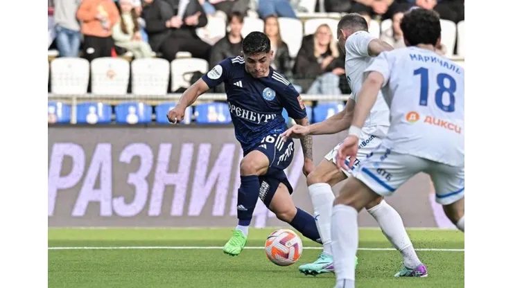 Jordhy Thompson viene de ser titular en la derrota del FC Orenburg contra Dínamo Moscú. (Foto: Instagram)