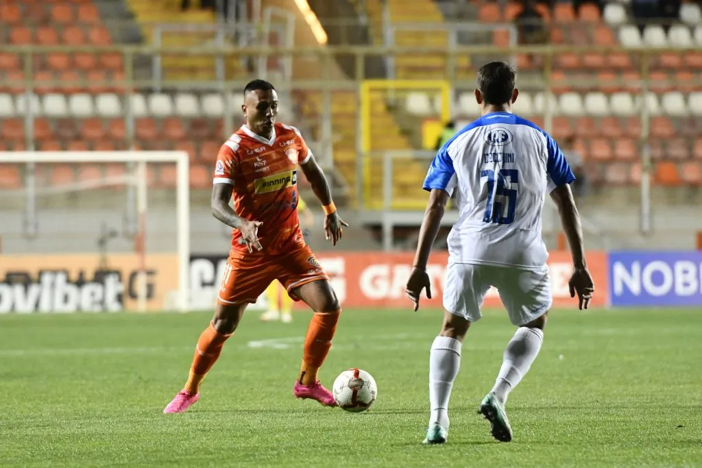 Juan Leiva molesto por las pifias del hincha de Cobreloa