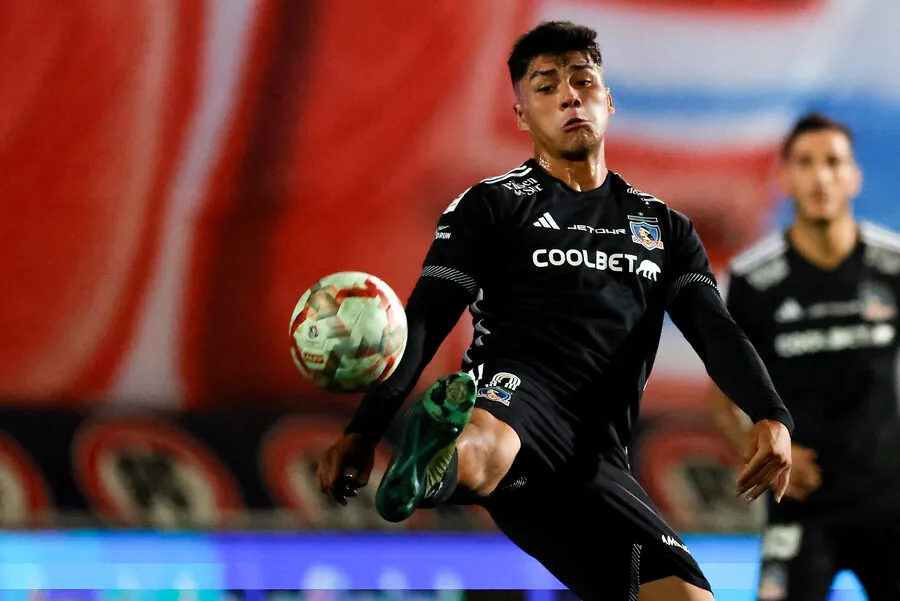 Leonel Herrera pide la pronta salida de Damián Pizarro. | Foto: Photosport