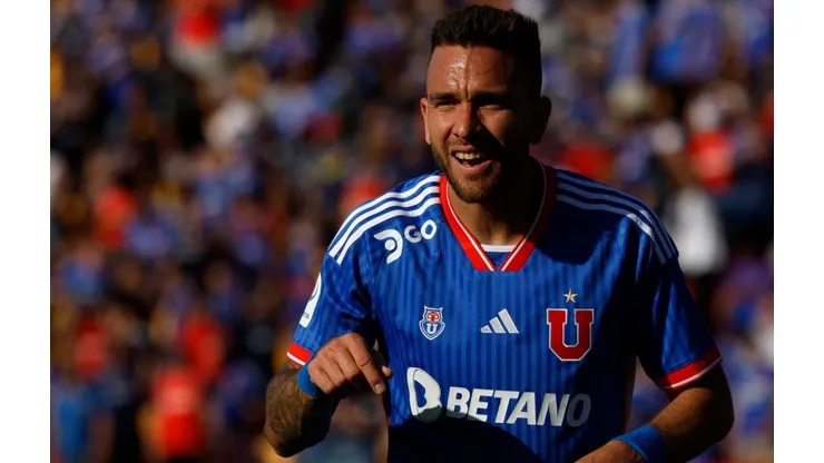 Zaldivia agradeció el cariño del pueblo azul.