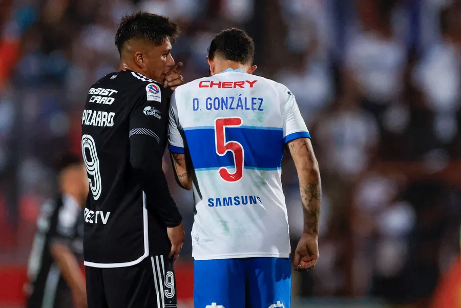 La UC tropezó ante Colo Colo en el Santa Laura. | Foto: Photosport