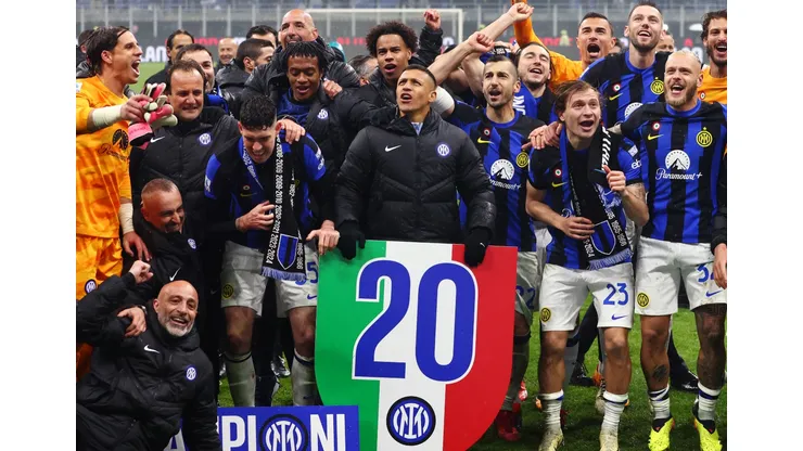 Alexis Sánchez alcanzó un nuevo título en Inter. (Foto: Getty)
