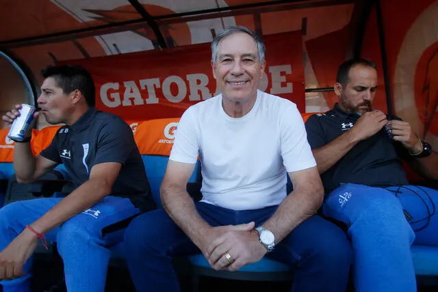 Holan dirigiría al Barcelona de Ecuador | Foto: Photosport