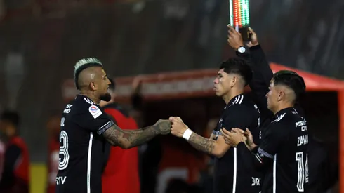 Colo Colo puede tener nuevo esquema ante Alianza Lima. (Foto: Andrés Pina/Photosport)