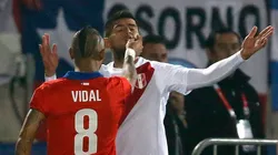 Zambrano y Vidal tuvieron un encontrón en la Copa América 2015.