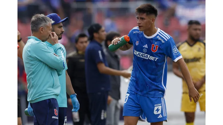 David Retamal salió de la titularidad de Universidad de Chile. Ingresó Ignacio Tapia.