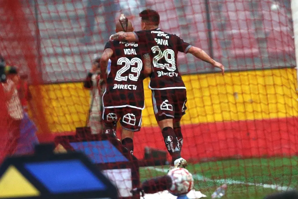 Vidal celebrando el gol del triunfo del Cacique ante la UC | FOTO: Javier Salvo/Photosport