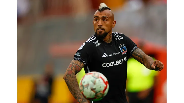 Arturo Vidal fue la figura del triunfo de Colo Colo en el clásico contra Universidad Católica. (Foto: Photosport)