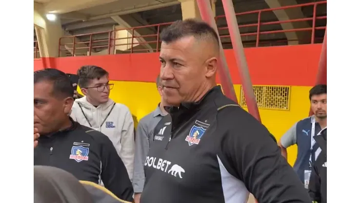 Jorge Almirón tuvo un contratiempo en Santa Laura. (Foto: Captura)