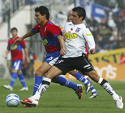 Colo Colo se quedó con los puntos en ese controvertido partido