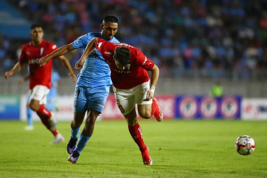 La UC llega al clásico con triunfos al hilo. | Foto: Photosport