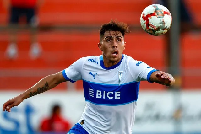 Pinares es elogiado por Gonzalo Jara | Foto: Photosport