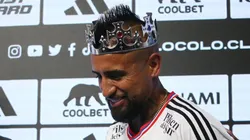 Vidal fue presentado con bombos y platillos en Colo Colo.