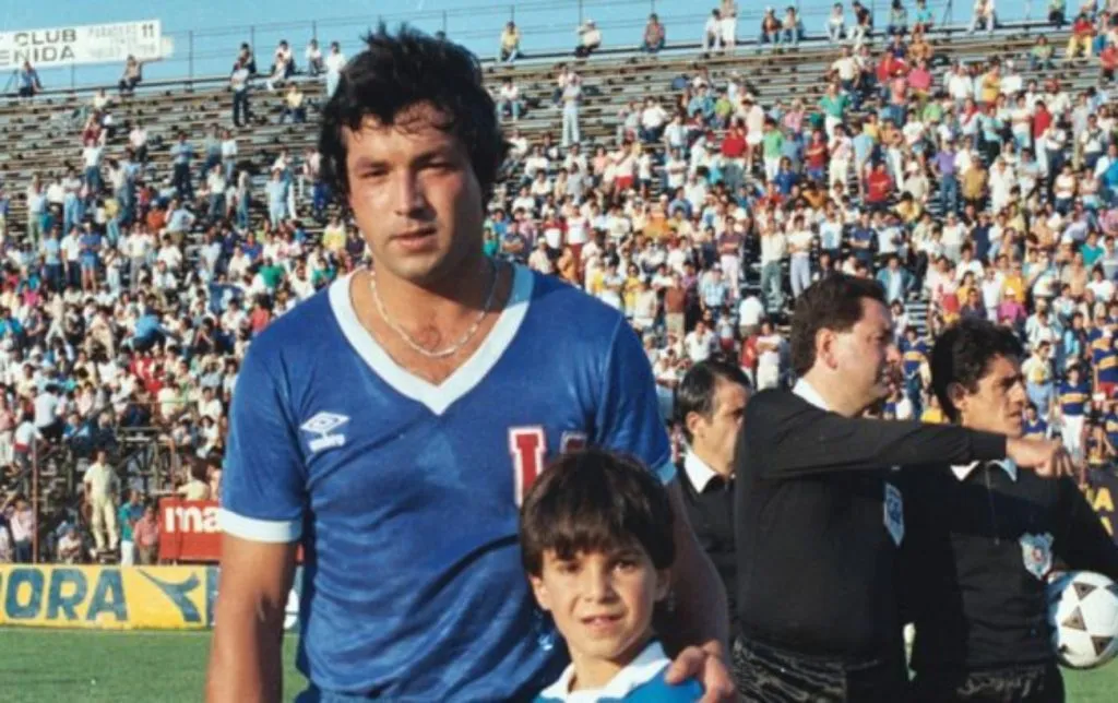 Sandrino Castec mantiene en alerta a Universidad de Chile: continúa en riesgo vital.