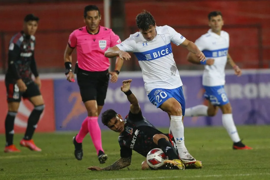 Erick Wiemberg ya tiene experiencia jugando el clásico en Santa Laura. (Foto: Marcelo Hernández/Photosport)