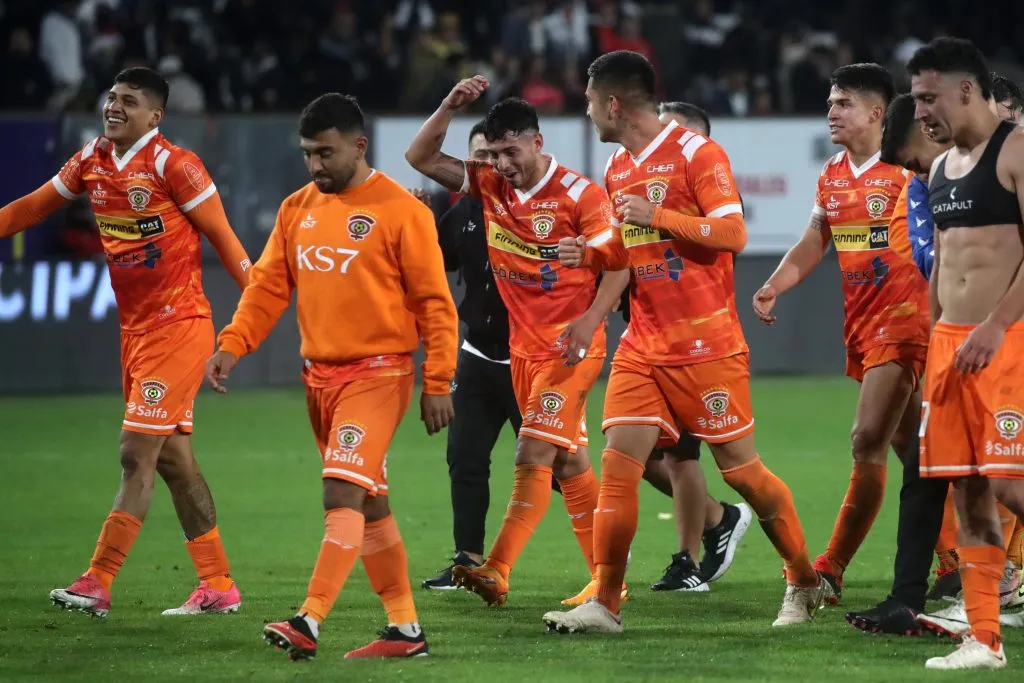 Cobreloa consiguió un triunfazo ante Colo Colo en el estadio Monumental. (Foto: Photosport)