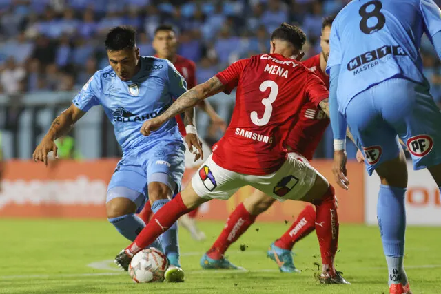 En la UC esperan poder tener a Mena ante Colo Colo | Foto: Photosport