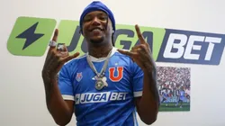 El cantante urbano presenció in situ el empate de la U ante Coquimbo.