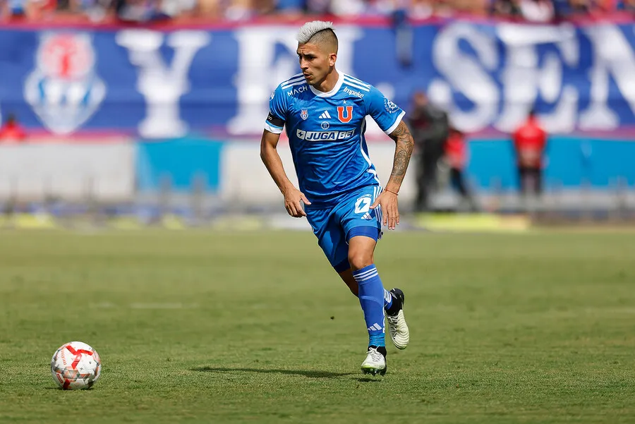 Pato Yáñez cuestionó la salida de Leandro Fernández. | Foto: Photosport