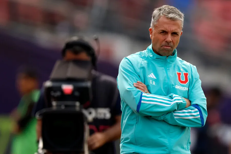 “El peor partido en la era Álvarez”, dijo Tito Awad (Photosport)