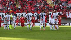 Tabla: Palestino amenaza a la U