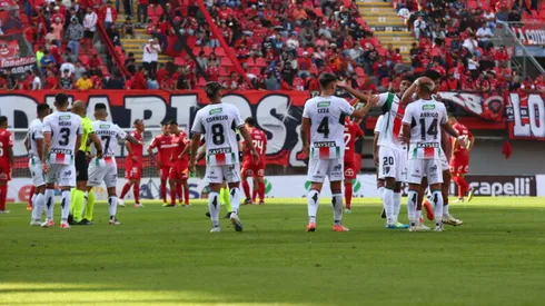 Tabla: Palestino amenaza a la U