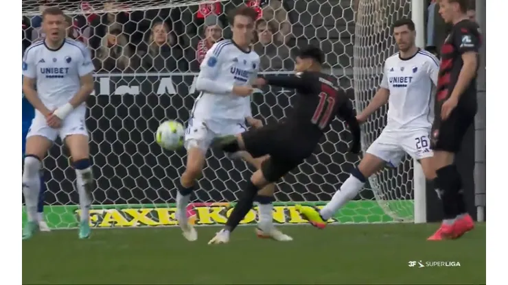 Darío Osorio marcó un golazo en la Superliga Danesa.