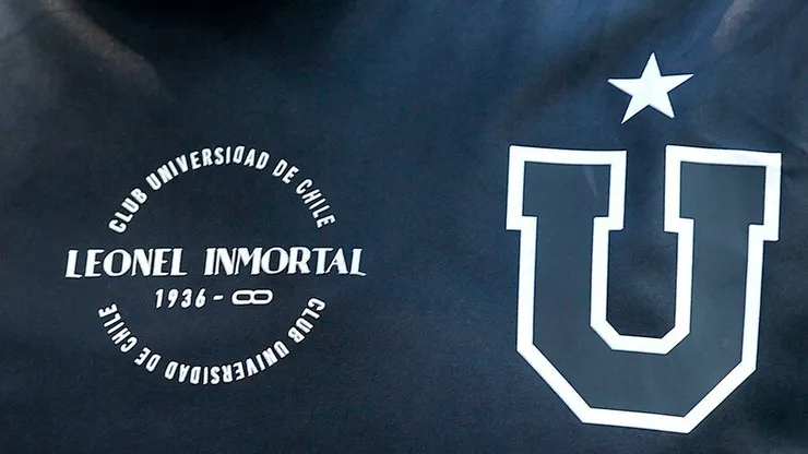 Universidad de Chile no olvida a su ídolo máximo.