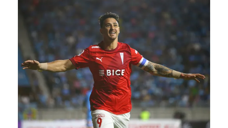 Fernando Zampedri llegó a su gol número 105 con Universidad Católica. (Foto: Álex Díaz/Photosport)