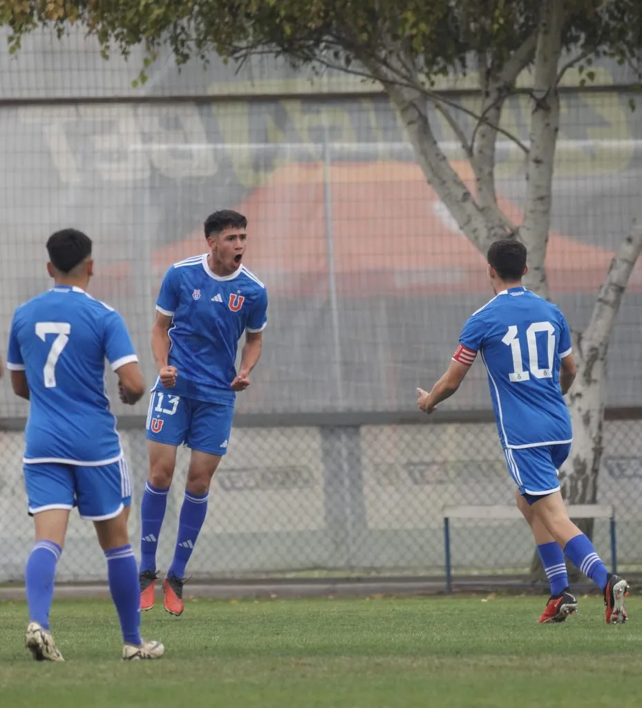 Marco Oraná celebrando su tanto en la Universidad de Chile | FOTO: Claudio Valenzuela / La Magia Azul