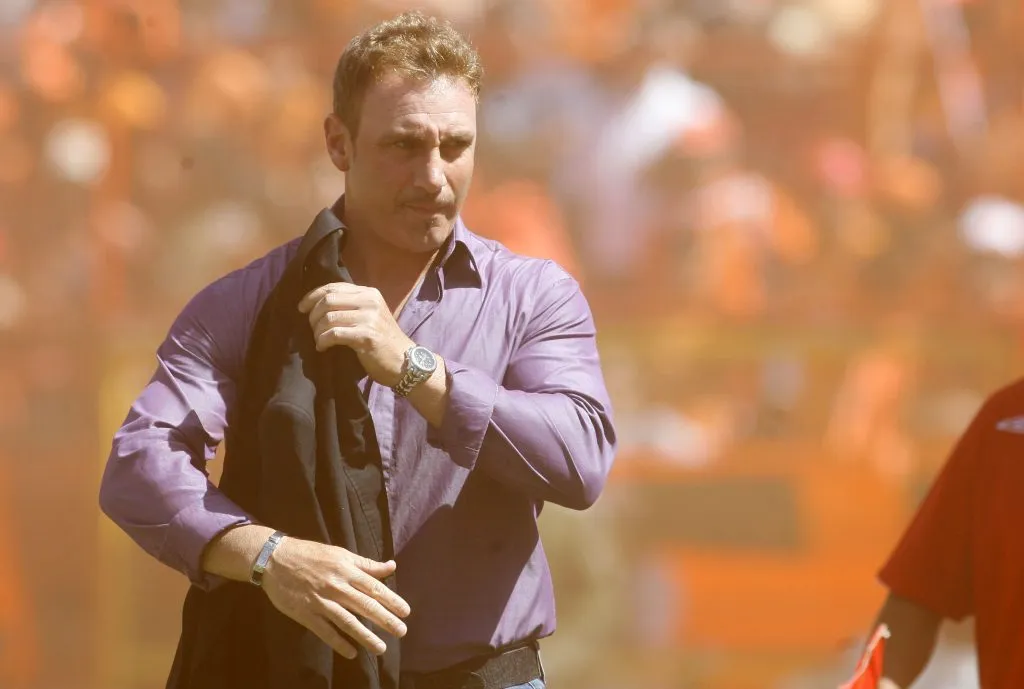 Marcelo Barticciotto dirigió a Colo Colo ante Cobreloa en Calama. (Foto: Photosport)