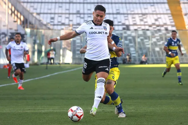 Óscar Opazo es uno de los pilares del Colo Colo 2024. (Foto: Javier Salvo/Photosport)