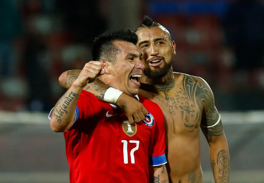 Medel y Vidal han sido piezas fundamentales de La Roja en los últimos años | FOTO: Photosport