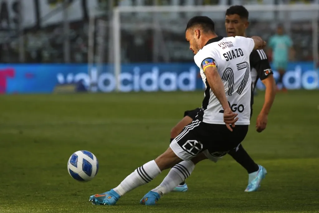 Gabriel Suazo como capitán de Colo Colo con el dorsal número 17. (Jonnathan Oyarzún/Photosport)